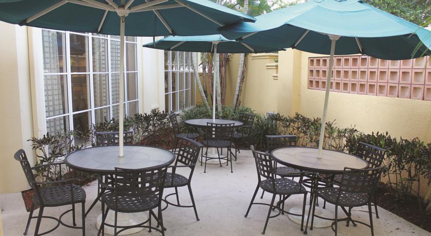 La Quinta Inn & Suites by Wyndham Ft. Lauderdale Plantation
