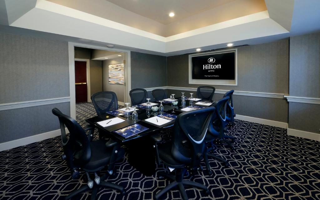 Hilton Mystic