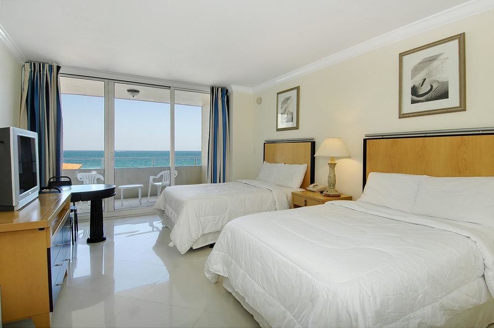 Ocean Manor Beach Hotel