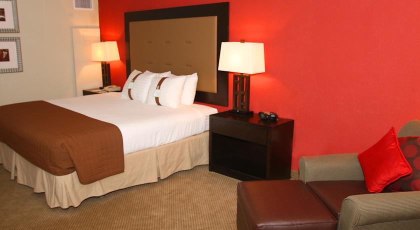 Sawgrass Grand Hotel and Suites Sports Complex