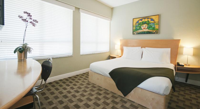 Crest Hotel Suites