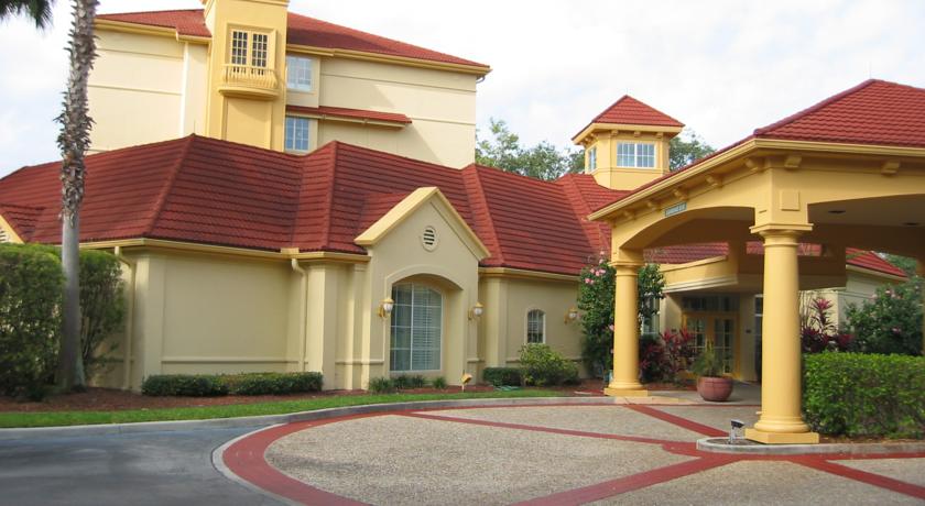 La Quinta Inn & Suites by Wyndham Orlando Lake Mary