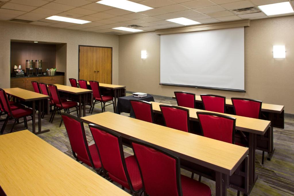 Courtyard by Marriott Orlando International Dr / Conv Cntr