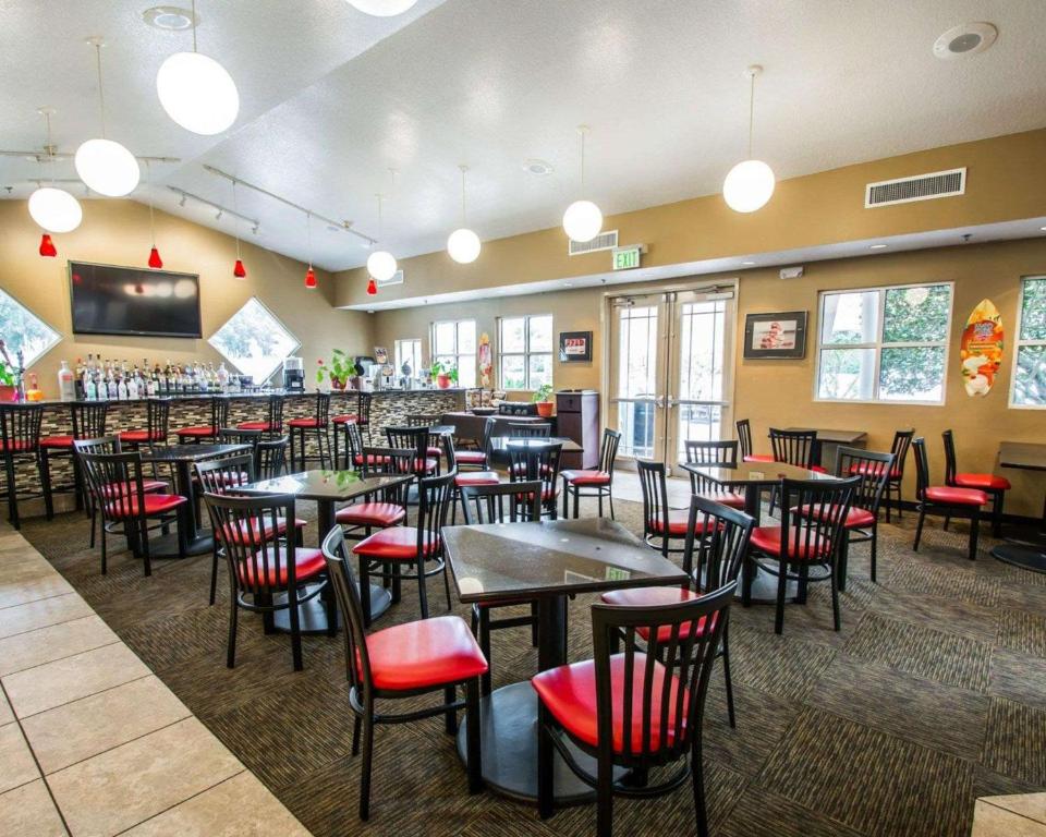 Clarion Suites Kissimmee-Orlando Maingate