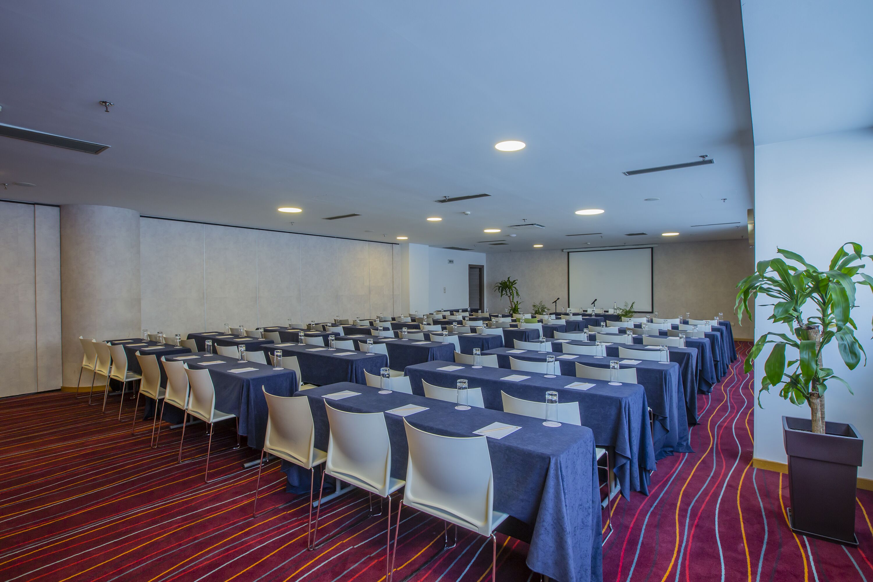 Novus City Hotel