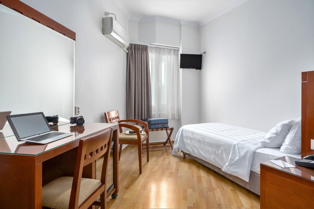Attalos Hotel