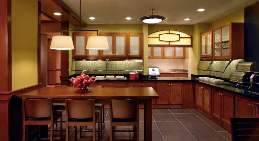 Hyatt Place Atlanta / Cobb Galleria