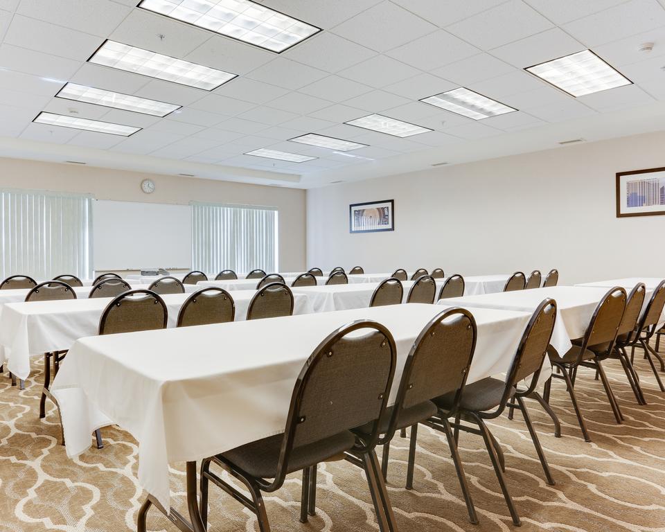 Comfort Suites Airport