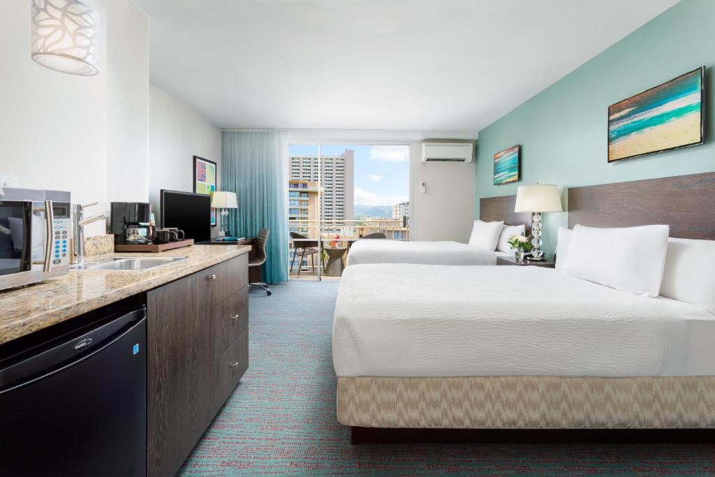Courtyard by Marriott Waikiki Beach