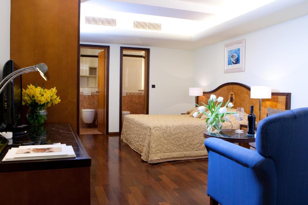 Hotel More