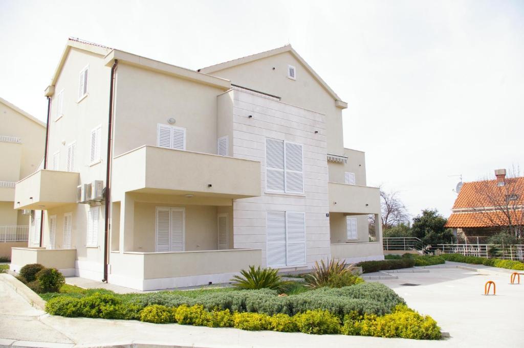 Pervanovo Apartments