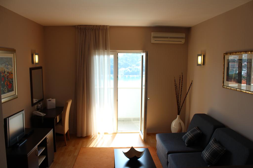 Berkeley Hotel & Day Spa