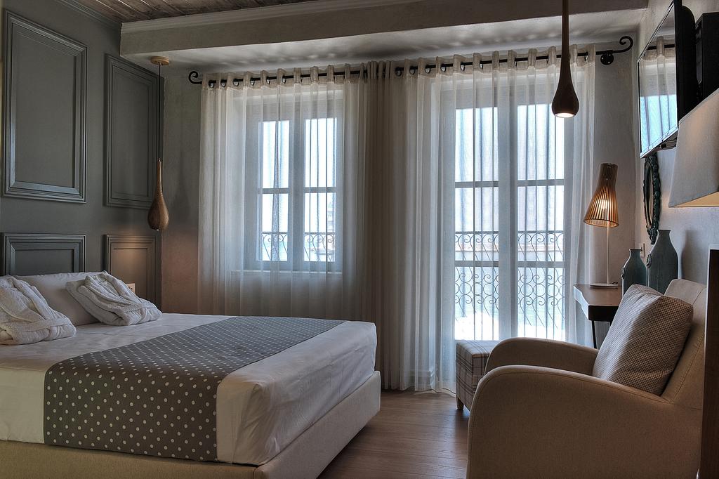 Elia Zampeliou Hotel-Adults Only