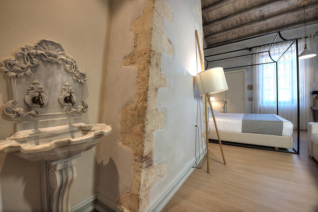 Elia Zampeliou Hotel-Adults Only