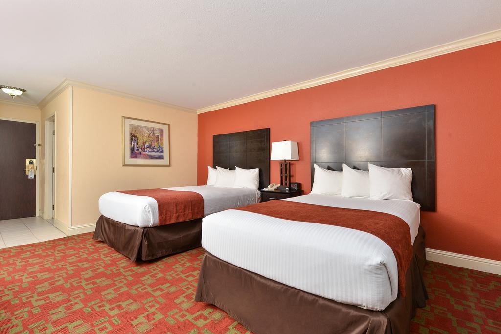 Best Western Chateau Suite Hotel