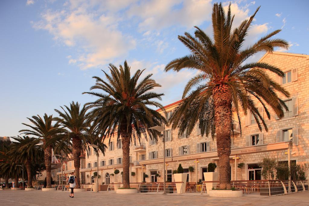 Riva Marina Hvar Hotel (Formerly Yacht Harbour)