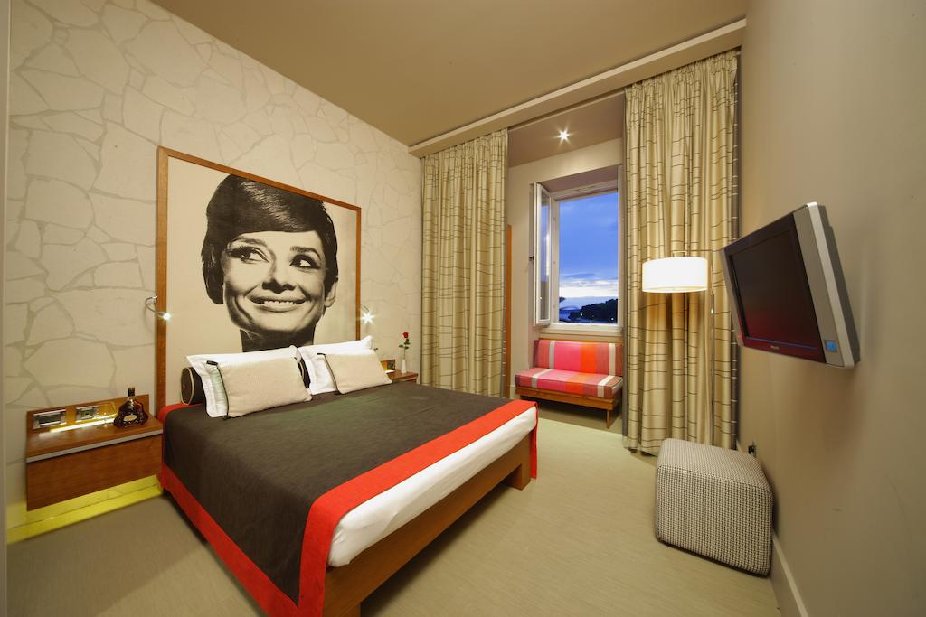 Riva Marina Hvar Hotel (Formerly Yacht Harbour)