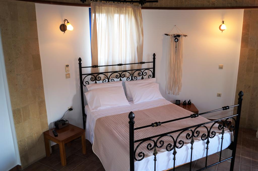 Mathraki Resort
