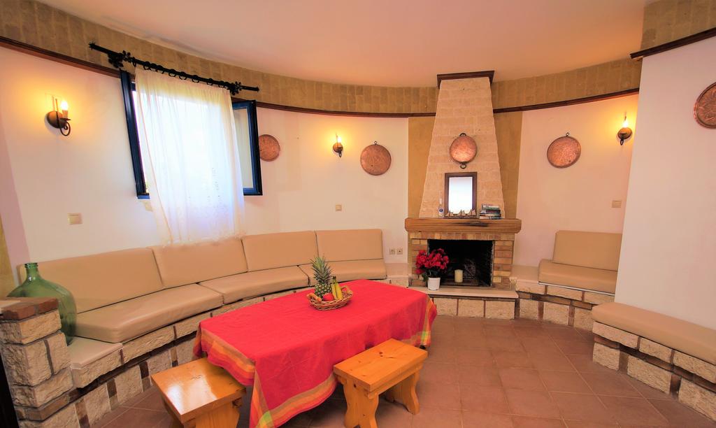 Mathraki Resort
