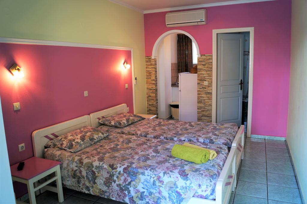 Mathraki Resort