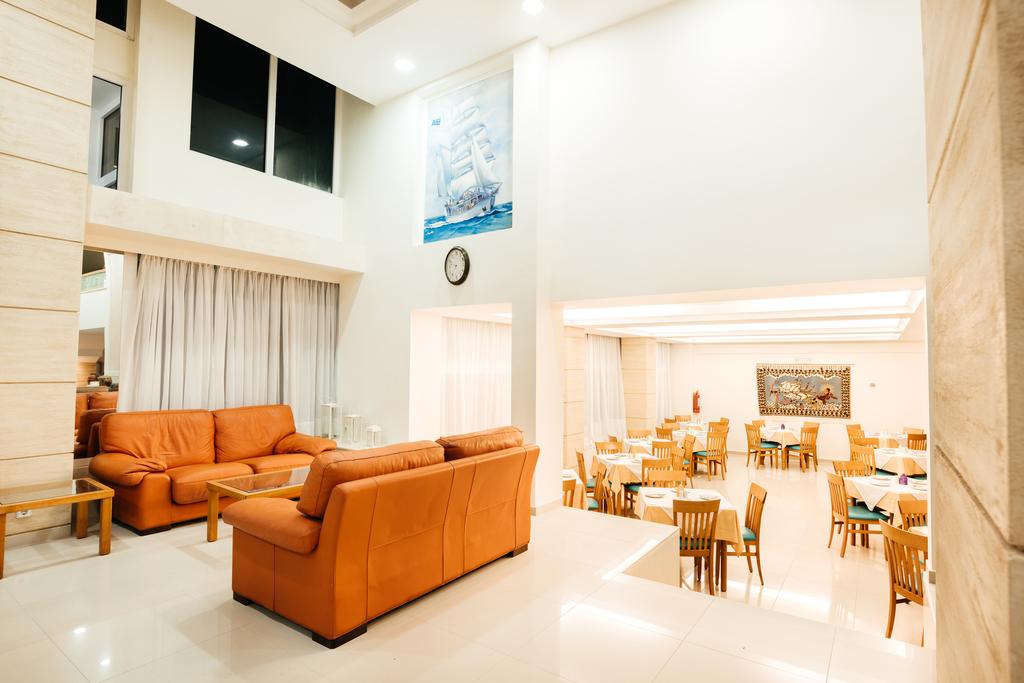Hotel Riviera