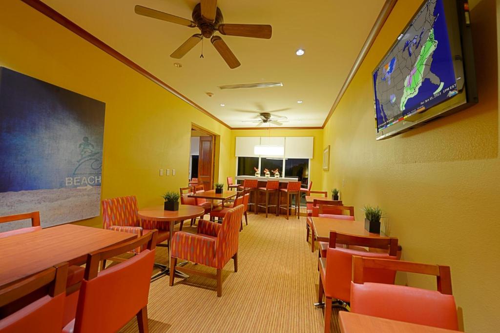Courtyard by Marriott Hutchinson Island