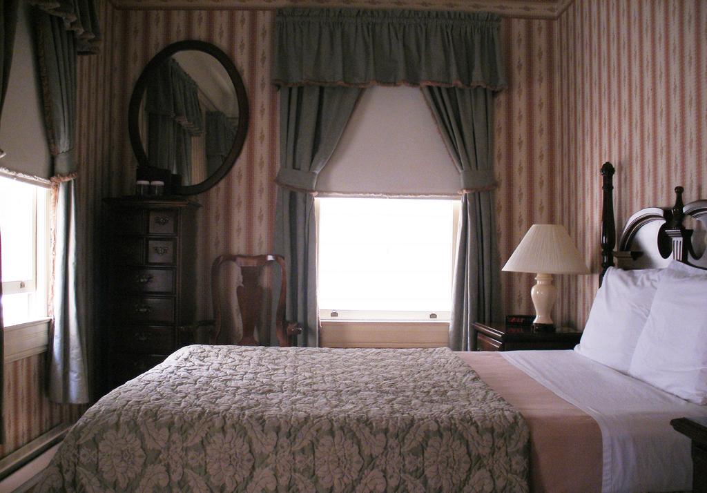 Stanyan Park Hotel