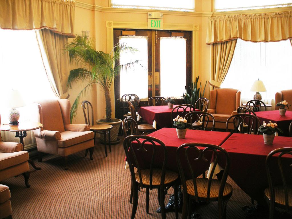 Stanyan Park Hotel