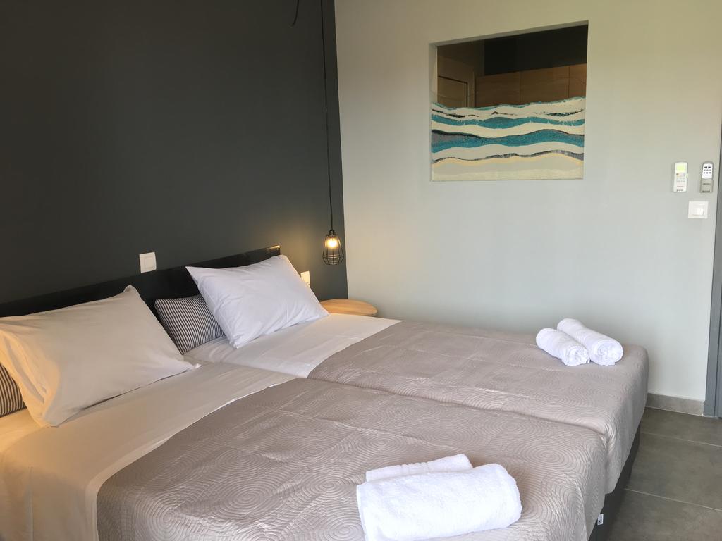 Filoxenia Studios & Apartments