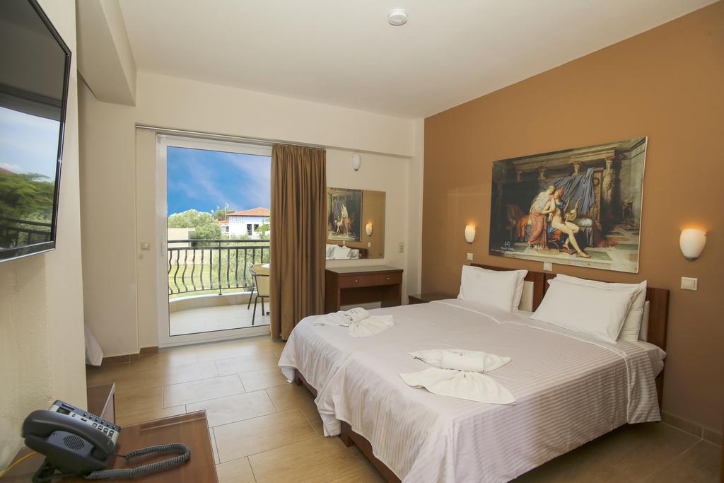 Royal Hotel