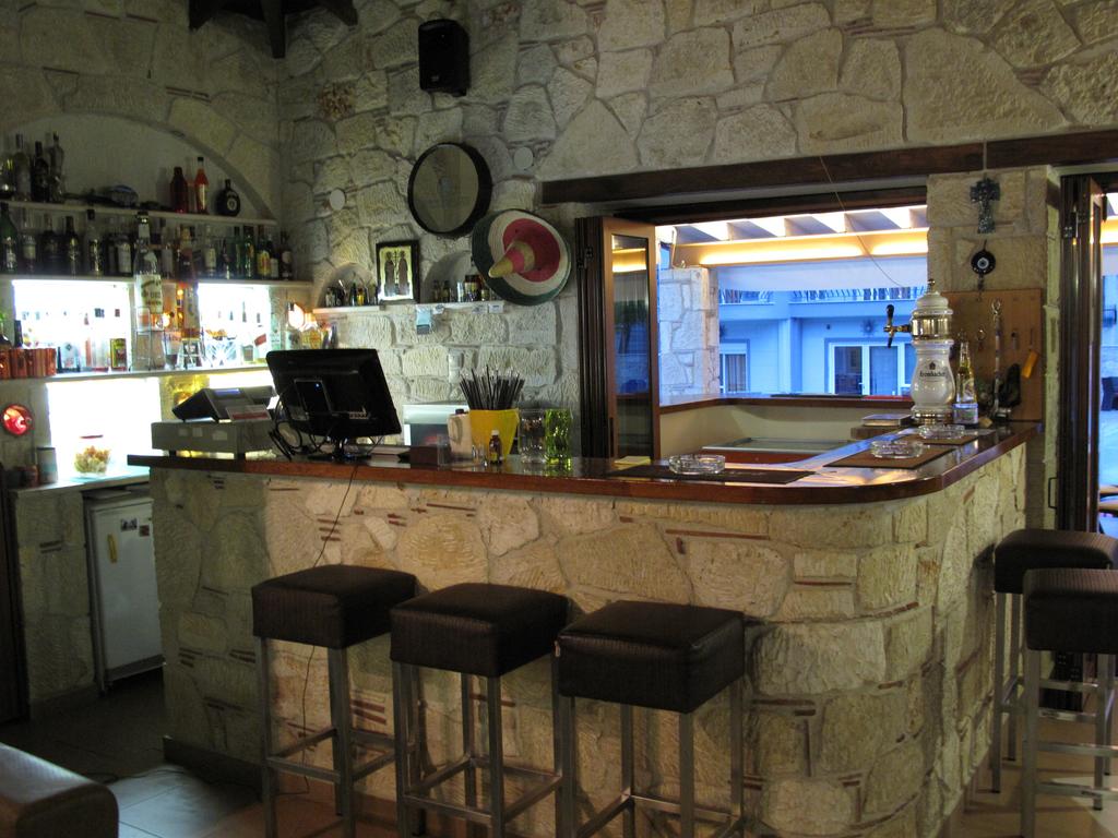 Royal Hotel