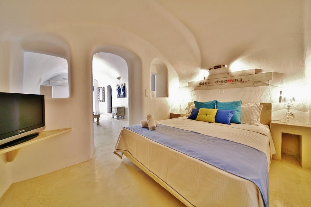 Chroma Suites