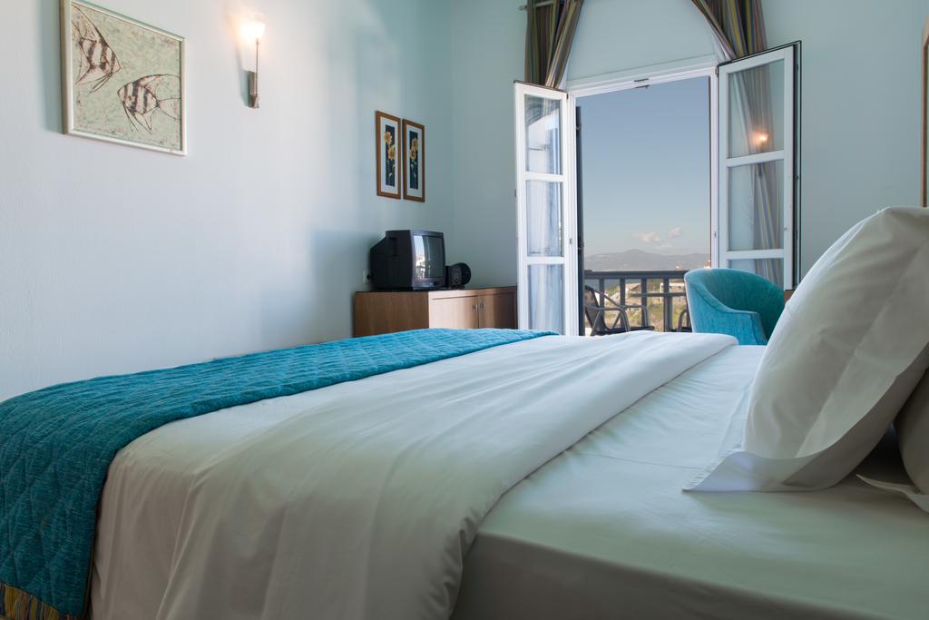 Poseidon Hotel & Suites