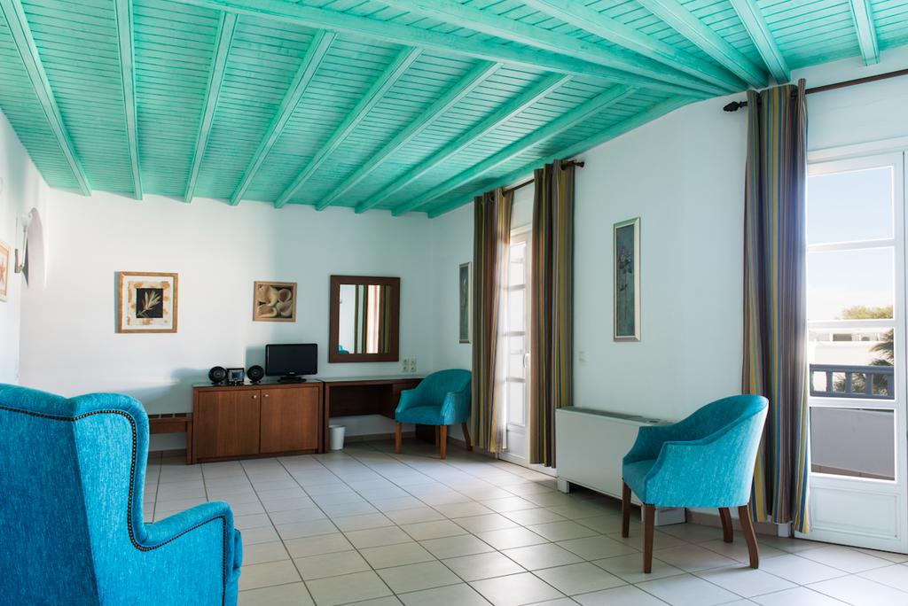 Poseidon Hotel & Suites