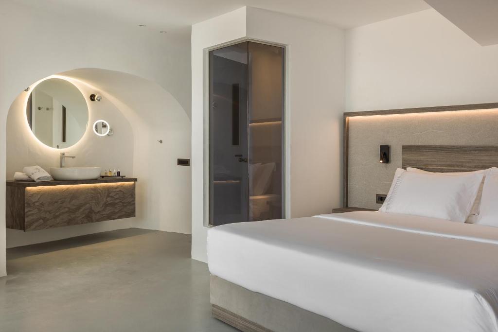 Sun Rocks Hotel