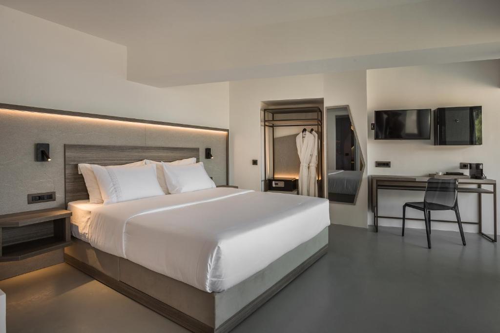 Sun Rocks Hotel