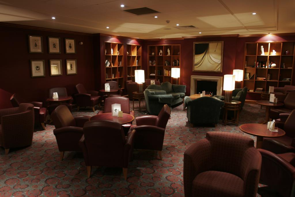 Apollo Hotel