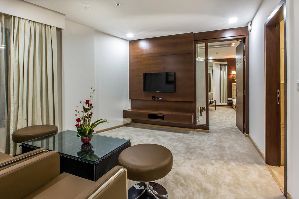 Clarks Inn Suites Gwalior