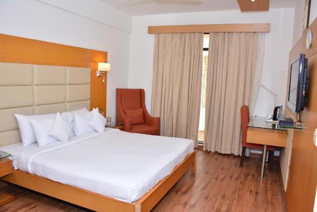 Regenta Resort Varca Beach