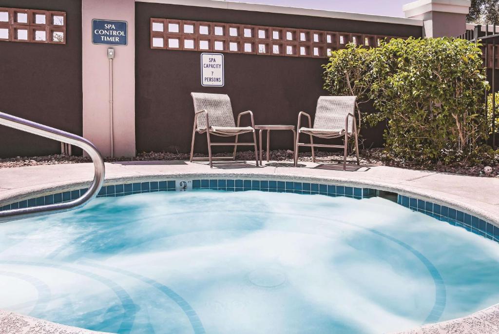 La Quinta Inn & Suites by Wyndham Las Vegas Summerlin Tech
