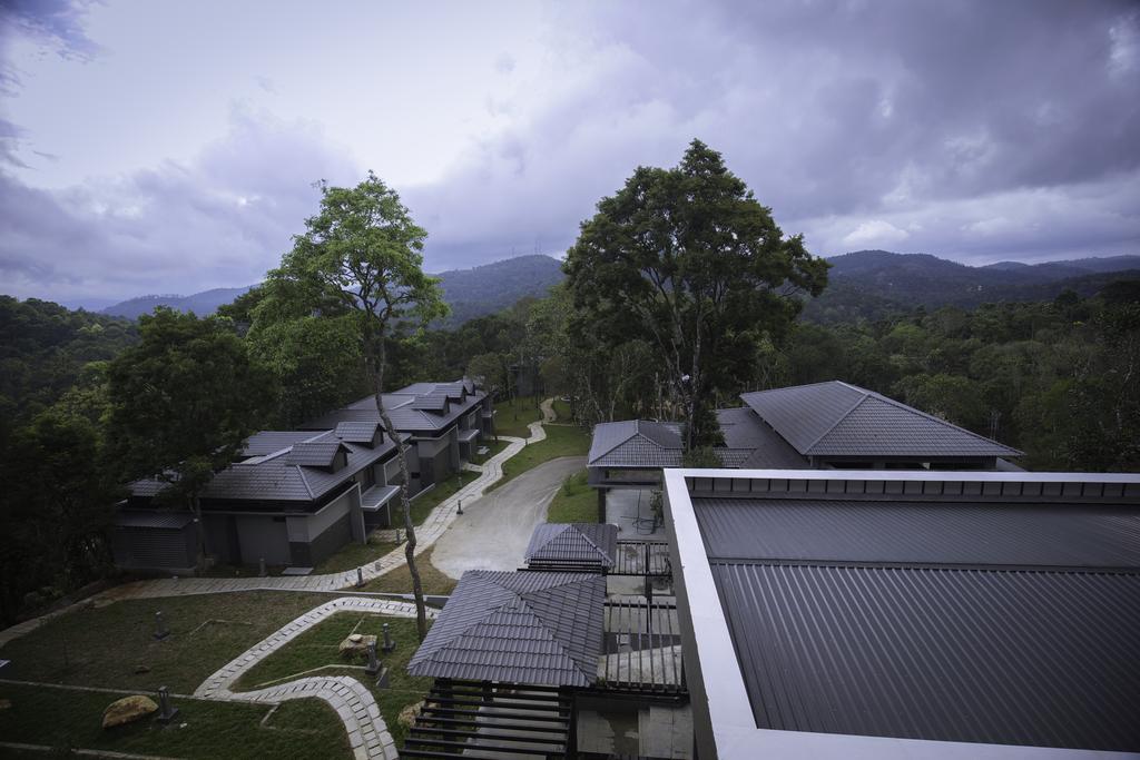 The Mountain Courtyard Thekkady