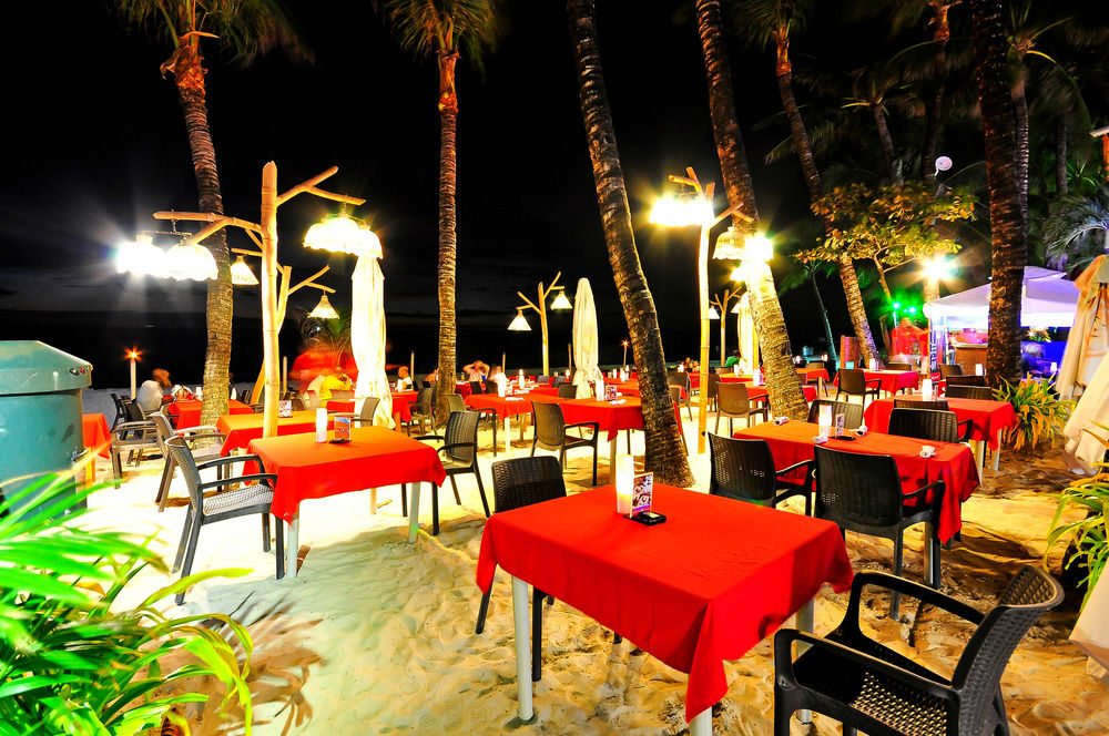 Red Coconut Beach Hotel