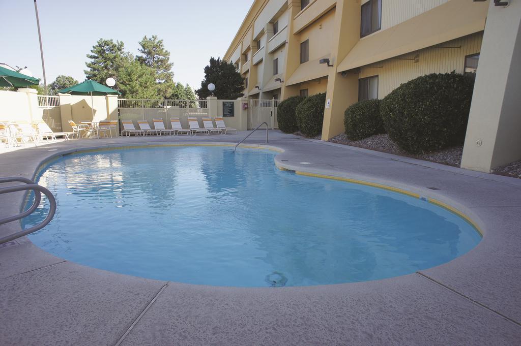 La Quinta Inn & Suites by Wyndham Albuquerque Journal Ctr NW