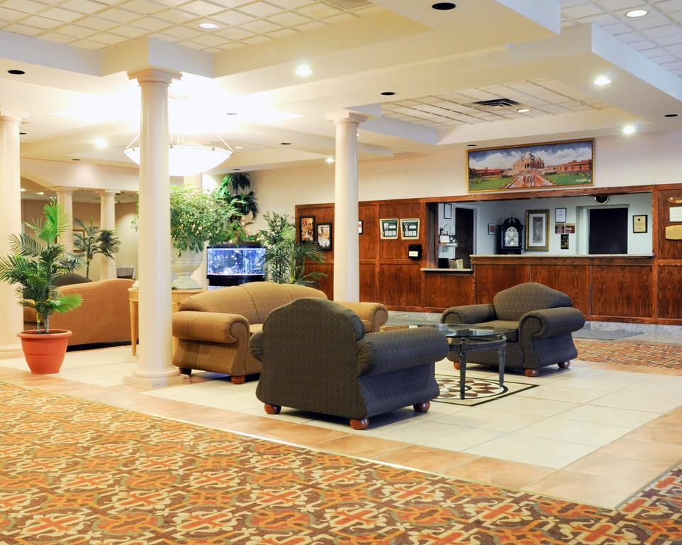 Quality Inn & Suites Palm Island Indoor Waterpark