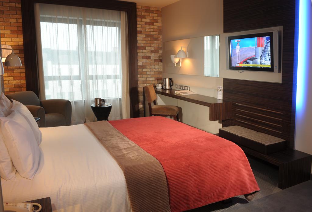 Absolute Hotel & Spa