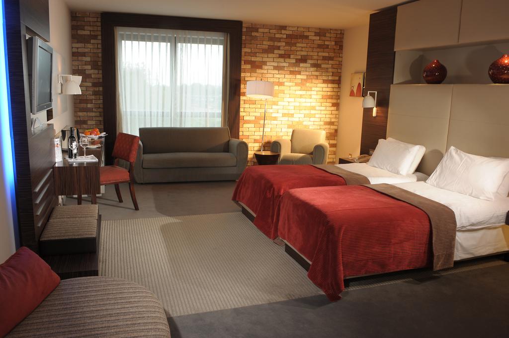 Absolute Hotel & Spa