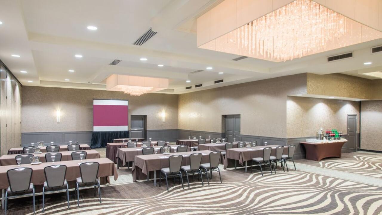 Crowne Plaza Suffern - Mahwah
