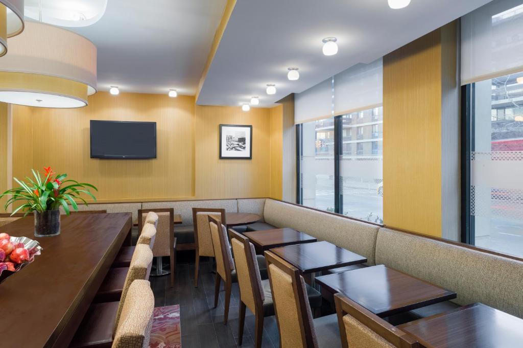 Hampton Inn Manhattan-Seaport-Financial District