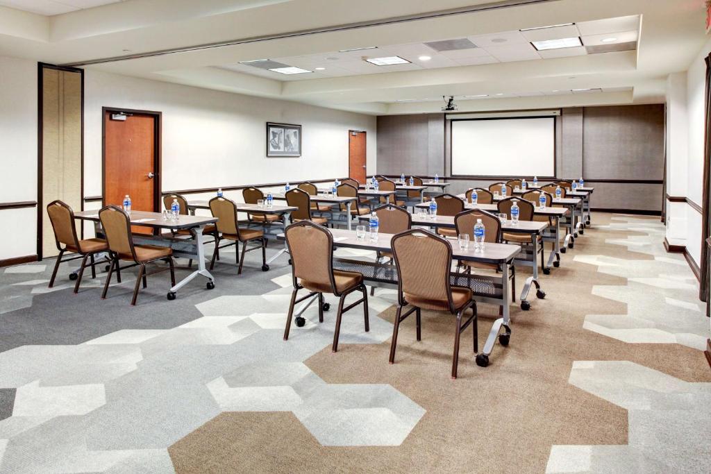 Hyatt Place Oklahoma City Airport
