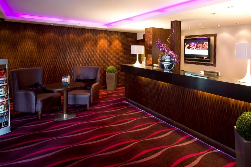 Hallmark Inn Manchester South